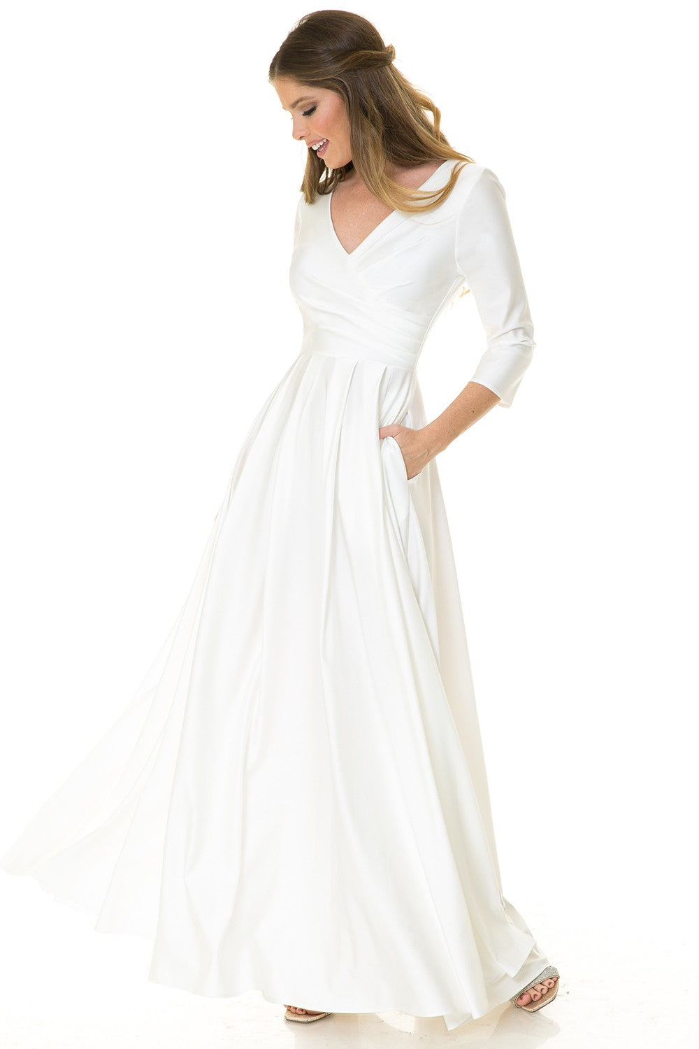 Long Bridal Pleated Pocket Wedding Dress Lenovia 5243 - Ivory / L Long Bridal Pleated Pocket Wedding Dress Lenovia 5243 - Ivory / L