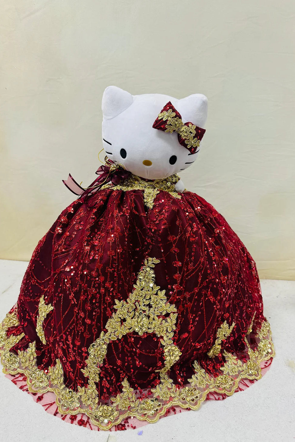 Hello Kitty Quincenera Doll Burgundy goldk,snkdress,wwwsnkdress.com