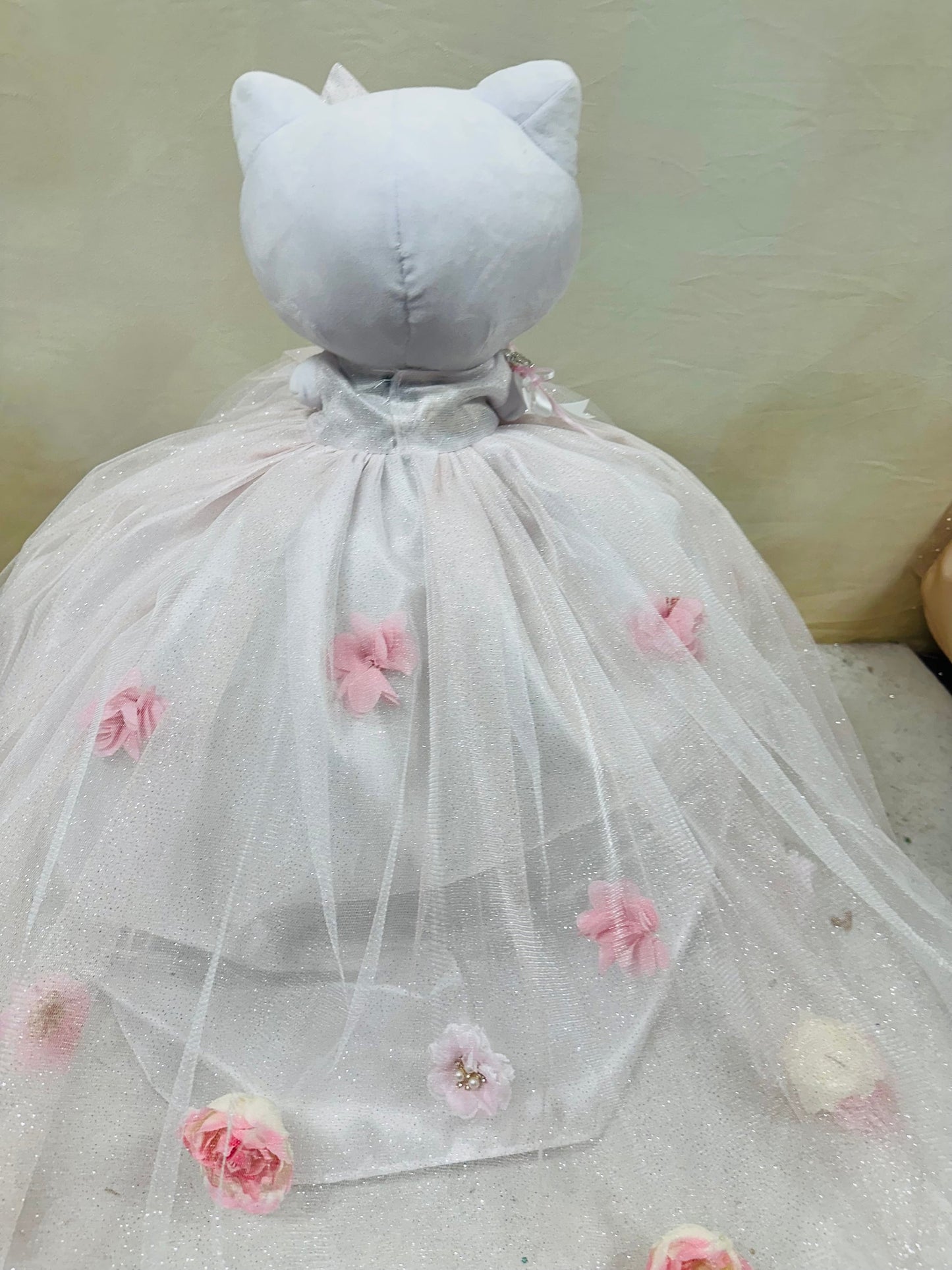 Hello Kitty Quincenera Doll 15126