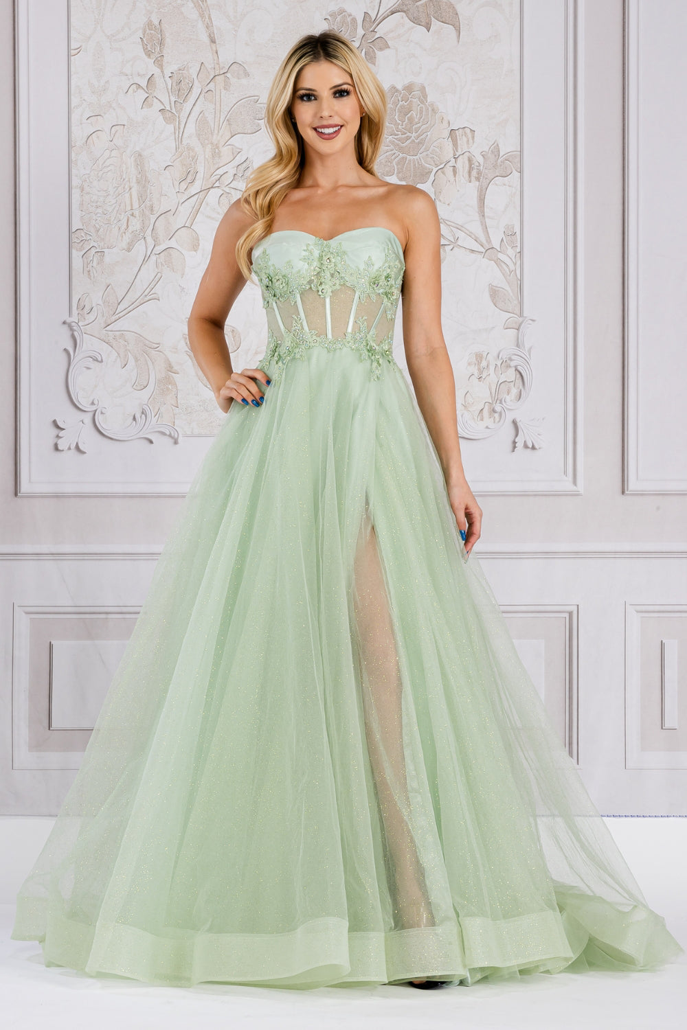 Sweetheart Fitting and Slit Dresses By Amelia Couture7042