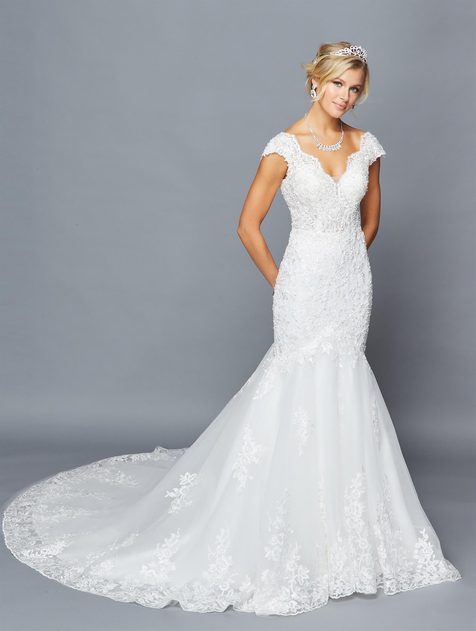 www.snkdress.com DeKlaire Bridal Style 423 wedding gown