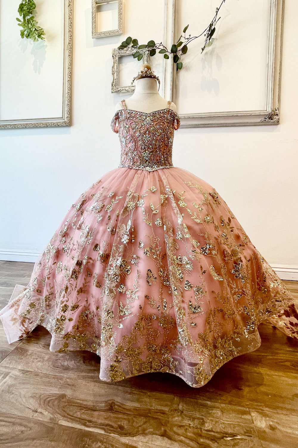 Mini quince dress by Bella Princess Couture PK1041162