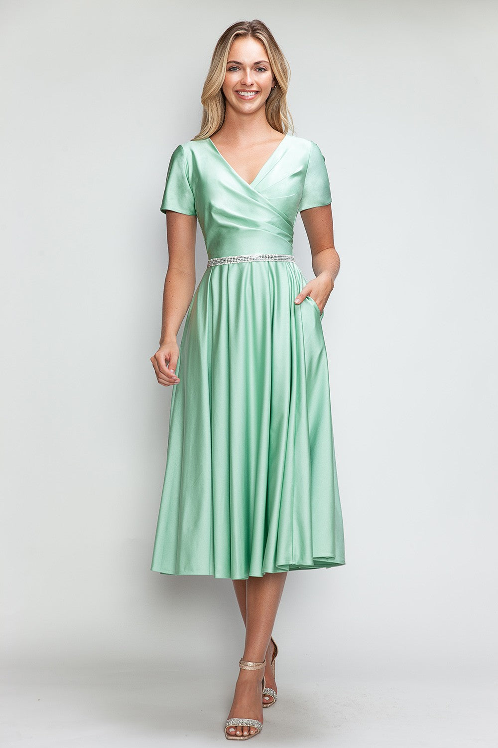 Short Sleeve Pocketed Tea-Length Dress by Lenovia 5274