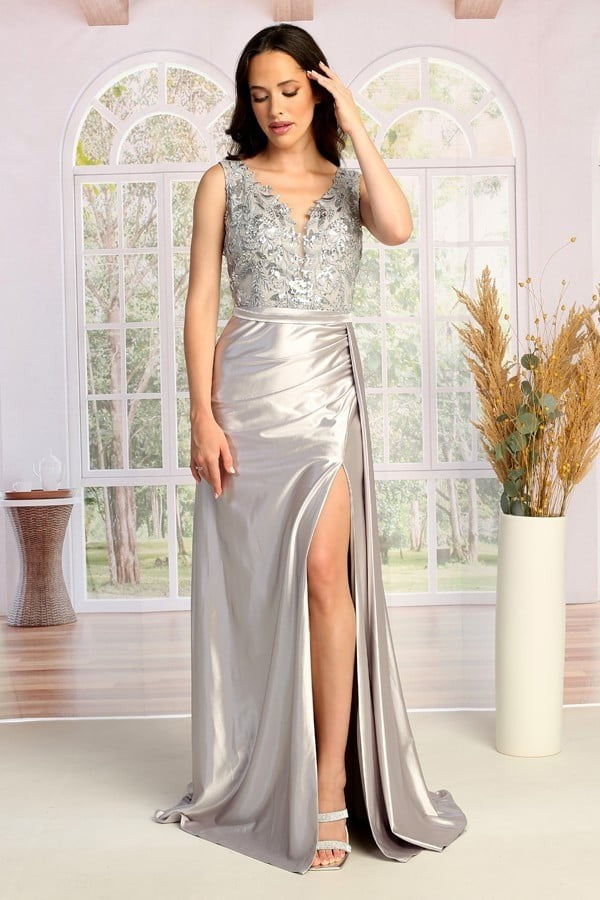 Formal dress by Cindy Collection style 50459 | www.snkdress.com