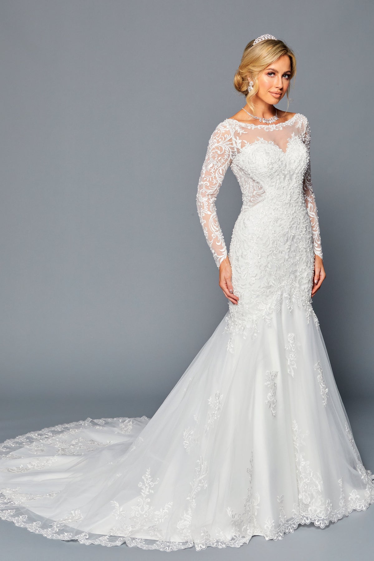 www.snkdress.com DeKlaire Bridal Style 450 wedding gown