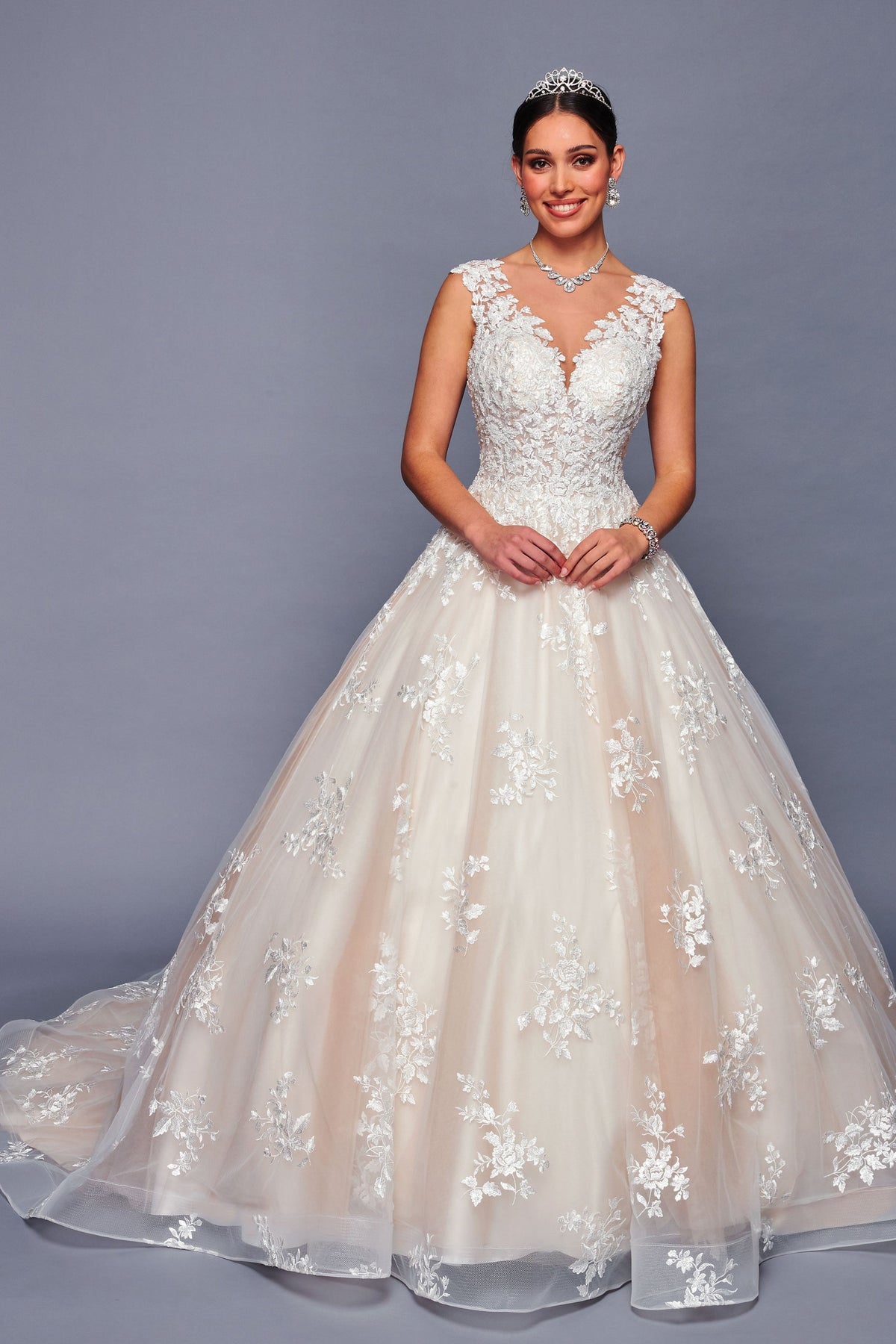 www.snkdress.com DeKlaire Bridal Style 480 wedding gown