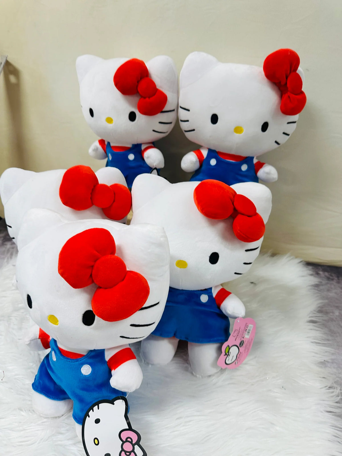 Hello Kitty Plush Doll 818
