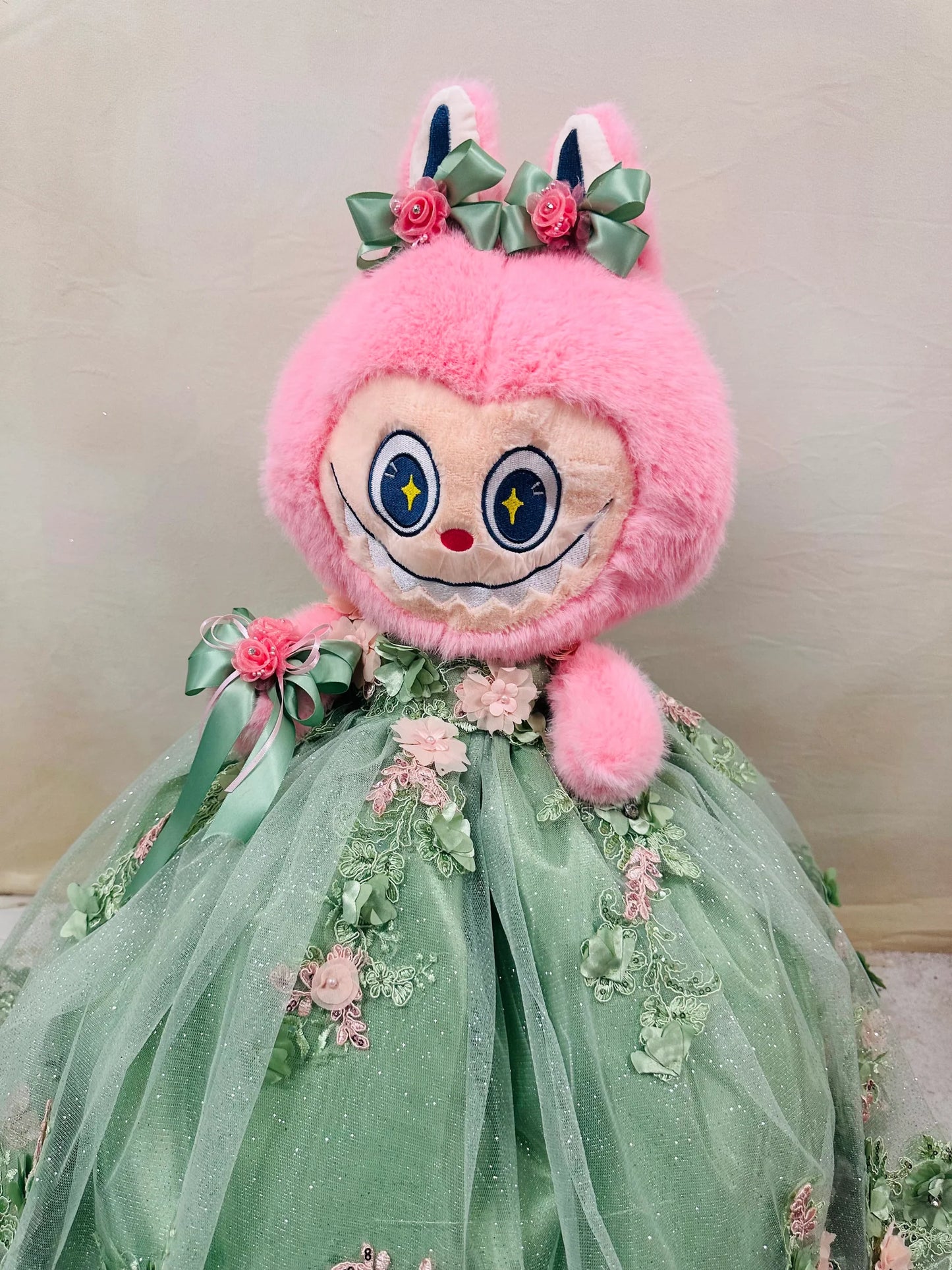 Teddy bear Quincenera Doll labubu