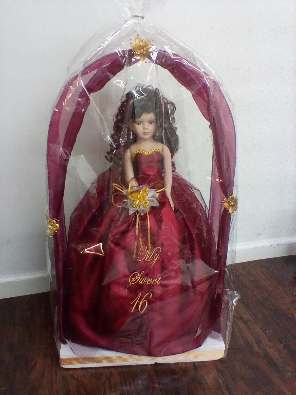 SNK Quinceanera Doll 001