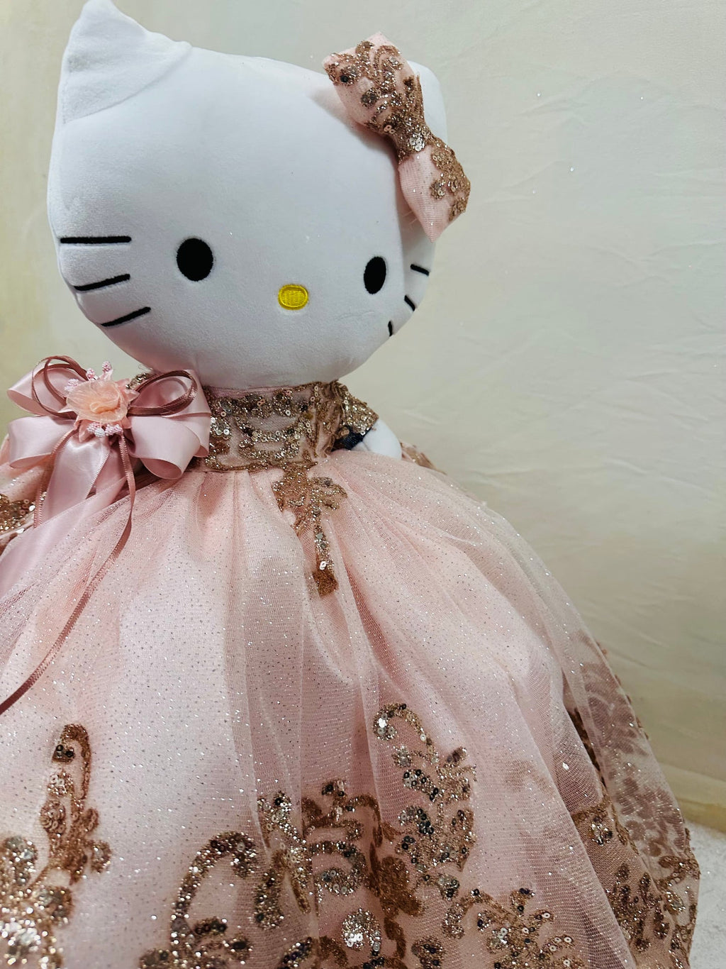 Hello Kitty Quincenera Doll 15336